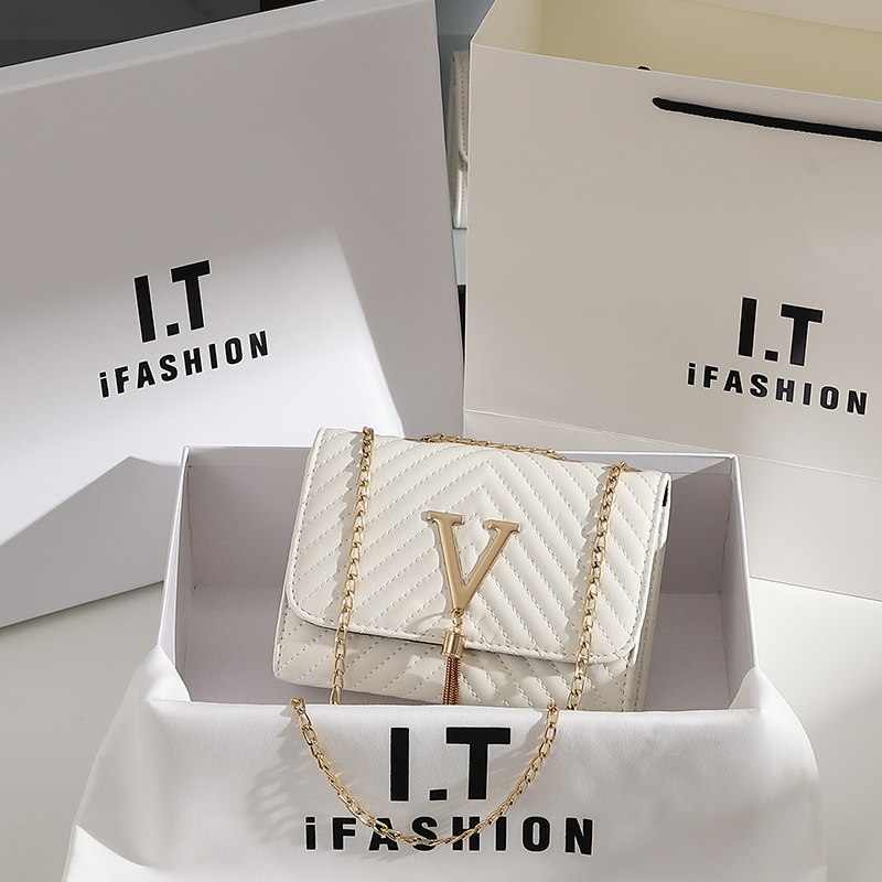 Embroidery Women Crossbody Bag - Luxury Bags Lv recension och pris