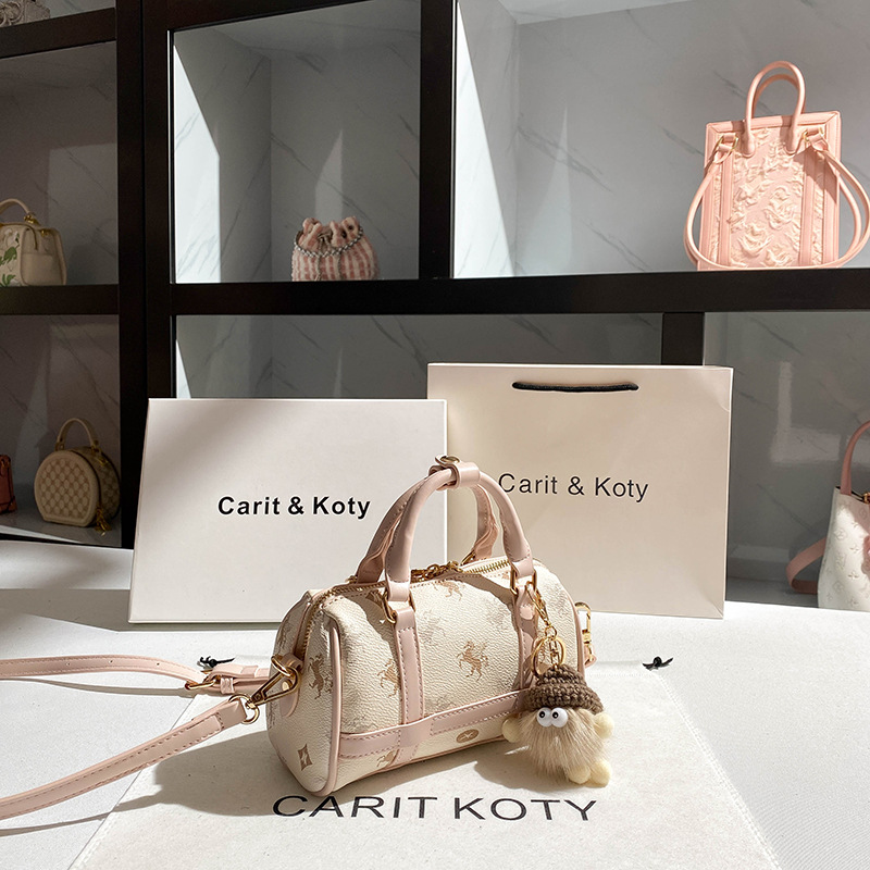 Luxury Brand Minimalist Elegan - Luxury Bags Paris recension och pris