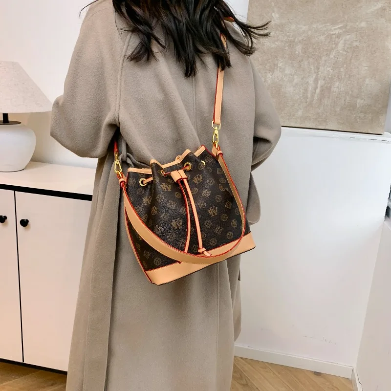 Minimalist Luxury Shopper Tote - Luxury Bags Lv recension och pris