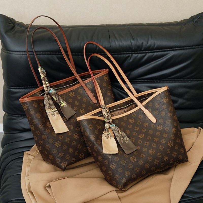 Stylish Designer Party Diaper  - Luxury Bags Lv recension och pris
