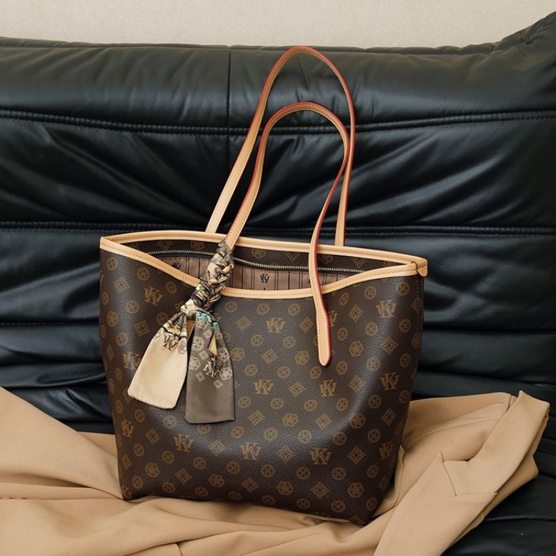 Stylish Designer Party Diaper  - Luxury Bags Lv recension och pris